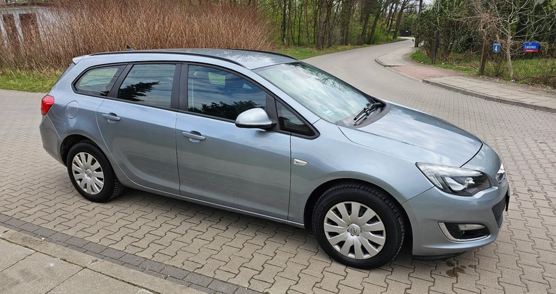 Opel Astra cena 19900 przebieg: 241000, rok produkcji 2013 z Libiąż małe 704